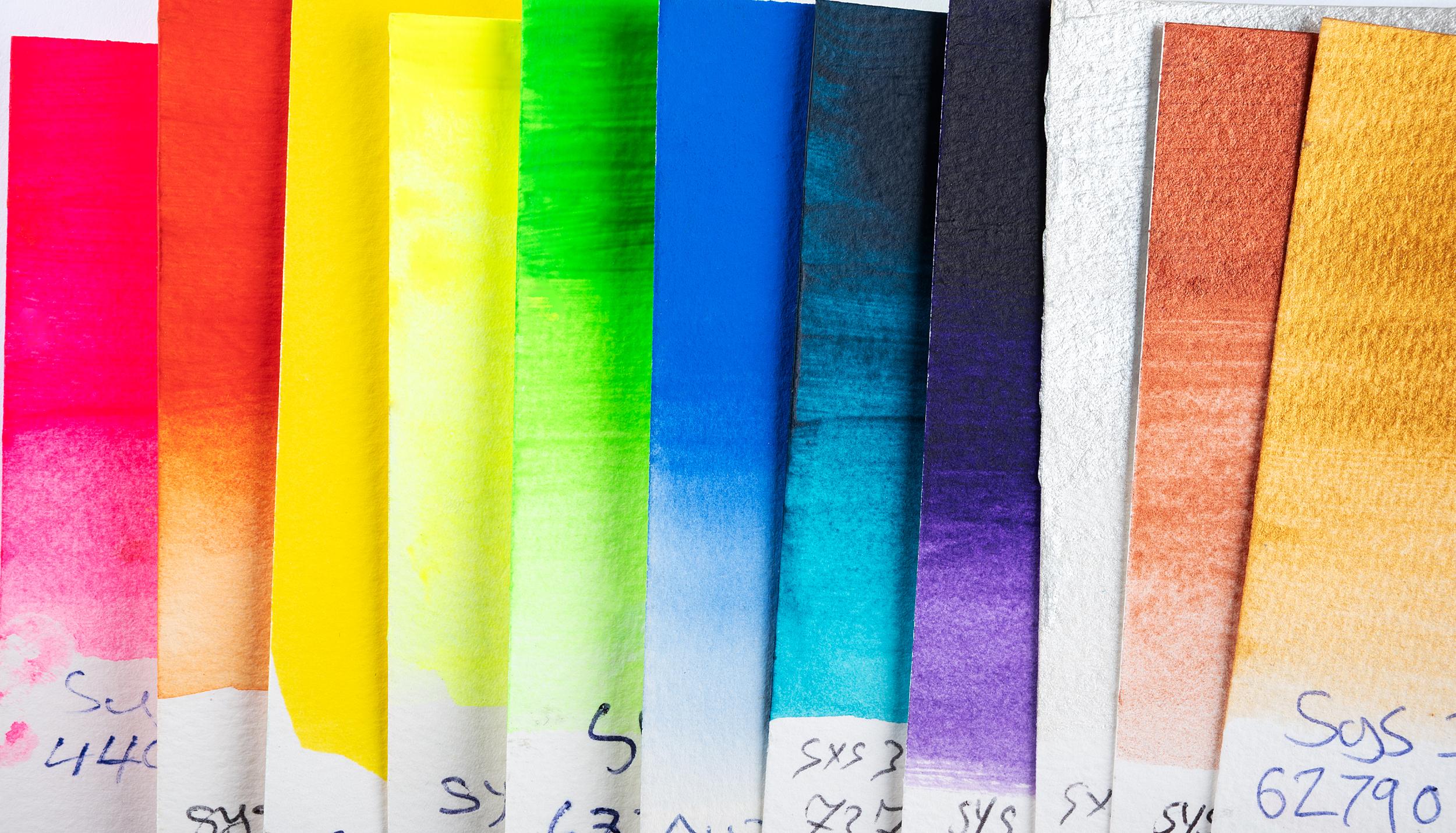 Simply Acrylic Paint Wooden Box Set - Daler-Rowney